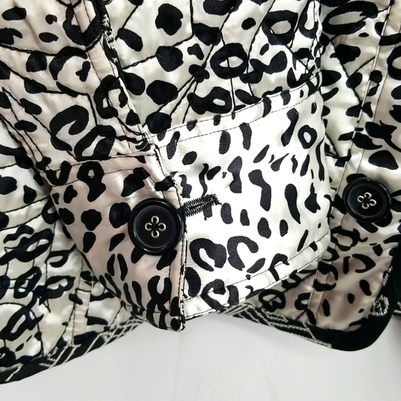 Vintage Quilted Art to Wear Unique Scenic Reversible 2-Sided Black&Silver Jacket - Picture 4 of 10